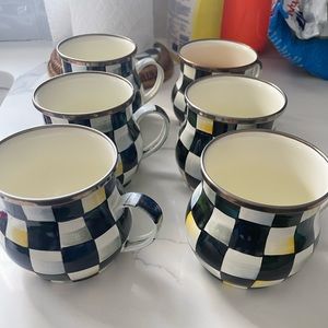Mackenzie  child’s mugs set of 6 new never used